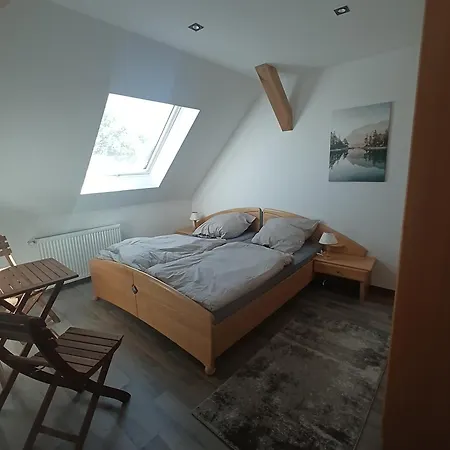 Laendliche Zarrentin am Schaalsee